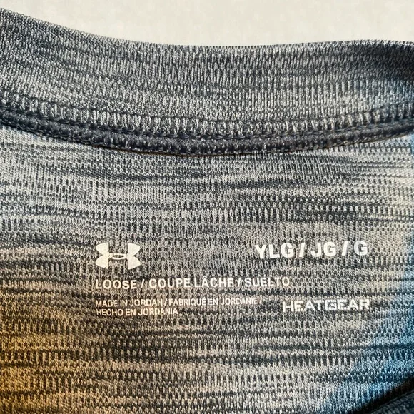 Under Armour T-shirt - Picture 2 of 2